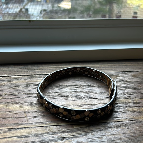 NWOT Black and Silver Gemmed Faux Leather Chocker Necklace - Picture 3 of 3